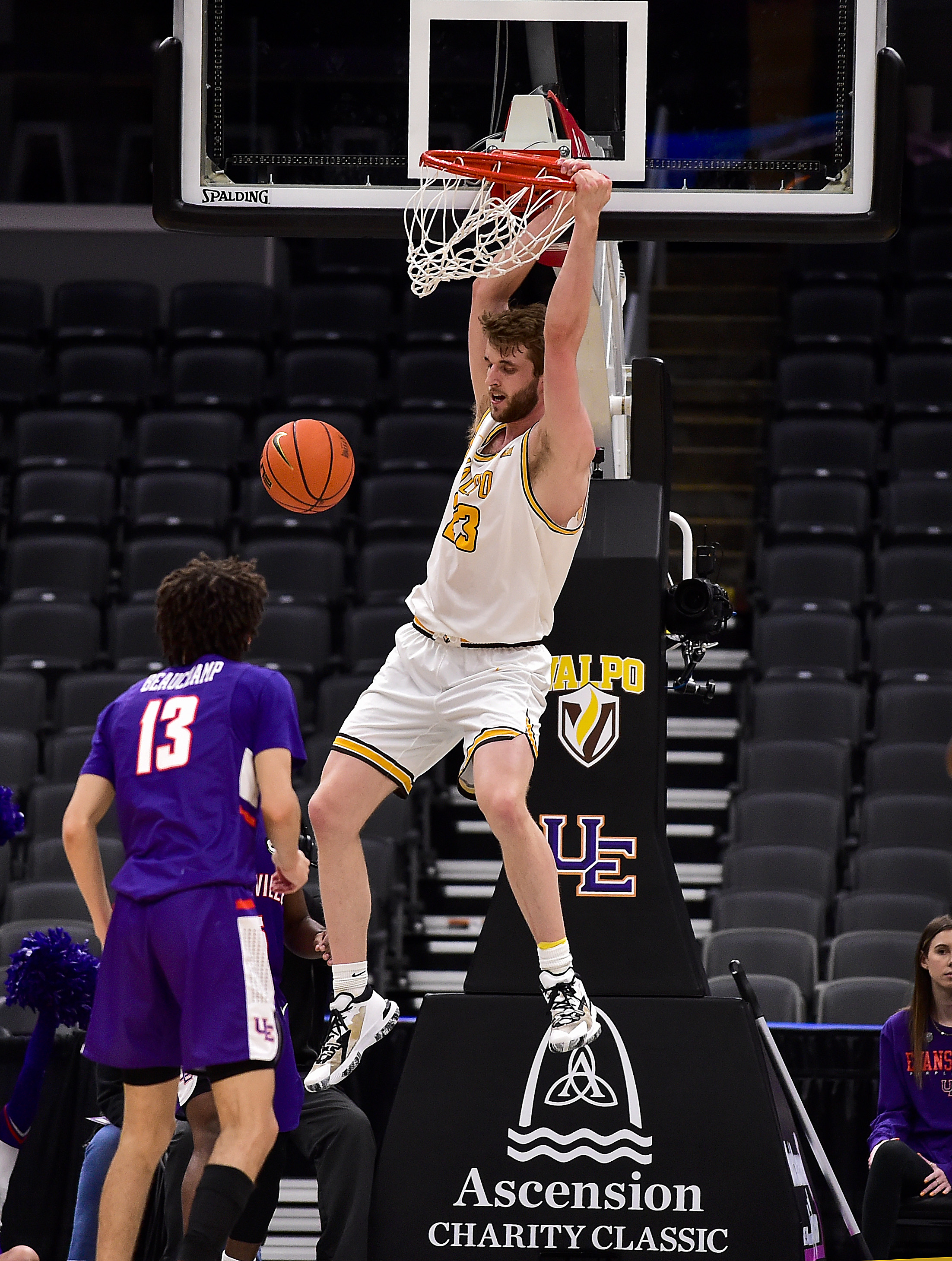 NCAA Basketball: Missouri Valley Conference Tournament- Valparaiso Crusaders vs Evansville Aces