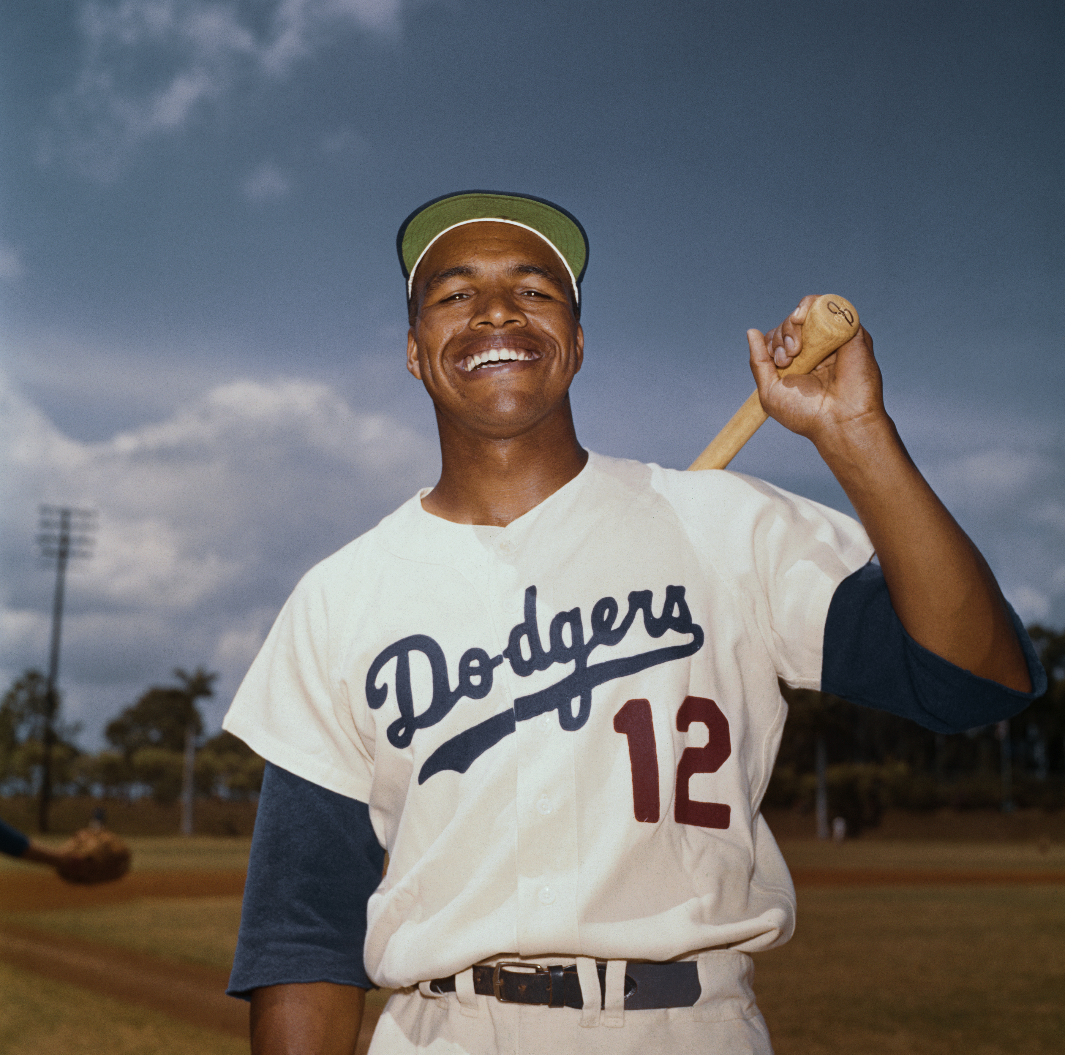 Tommy Davis won a National League batting title in 1962 with won of the best seasons in Dodgers history. He started off 1963 with a thigh injury in spring training but that didn’t prevent him from a strong opening week of the regular season.