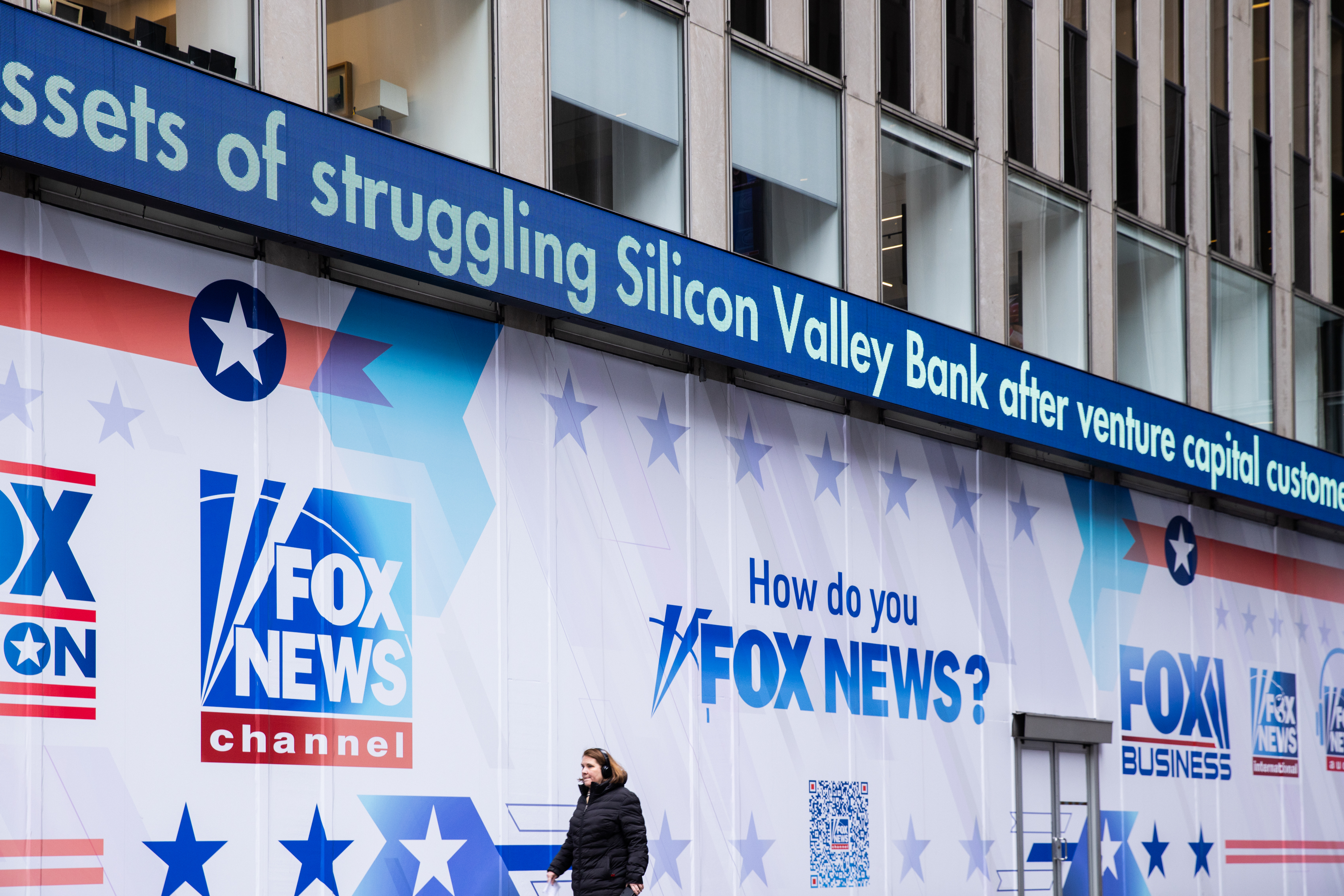 A wall wrapper in red, white, and blue reads: Fox News Channel: How do you Fox News?