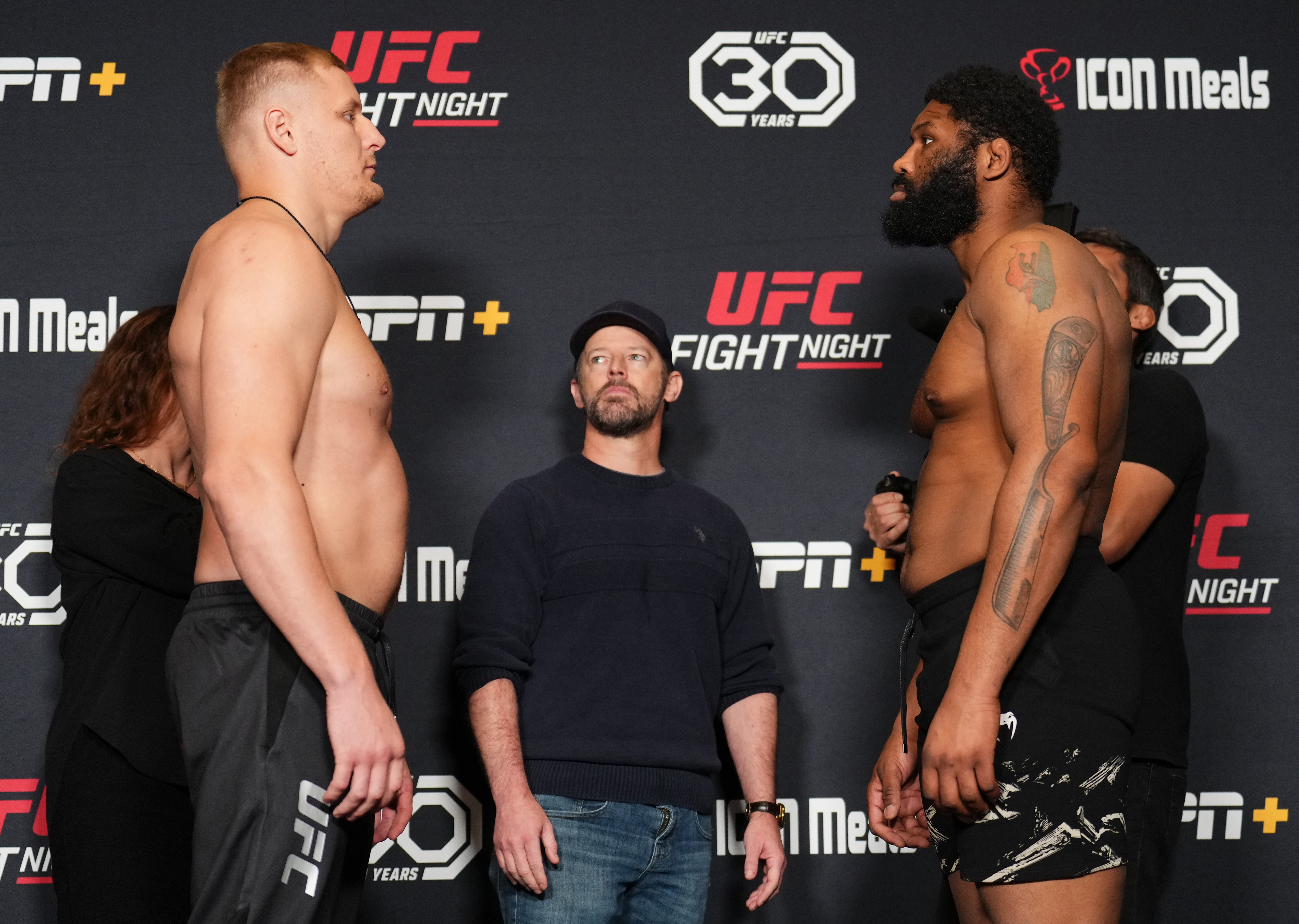 UFC Fight Night: Pavlovich v Blaydes Weigh-in