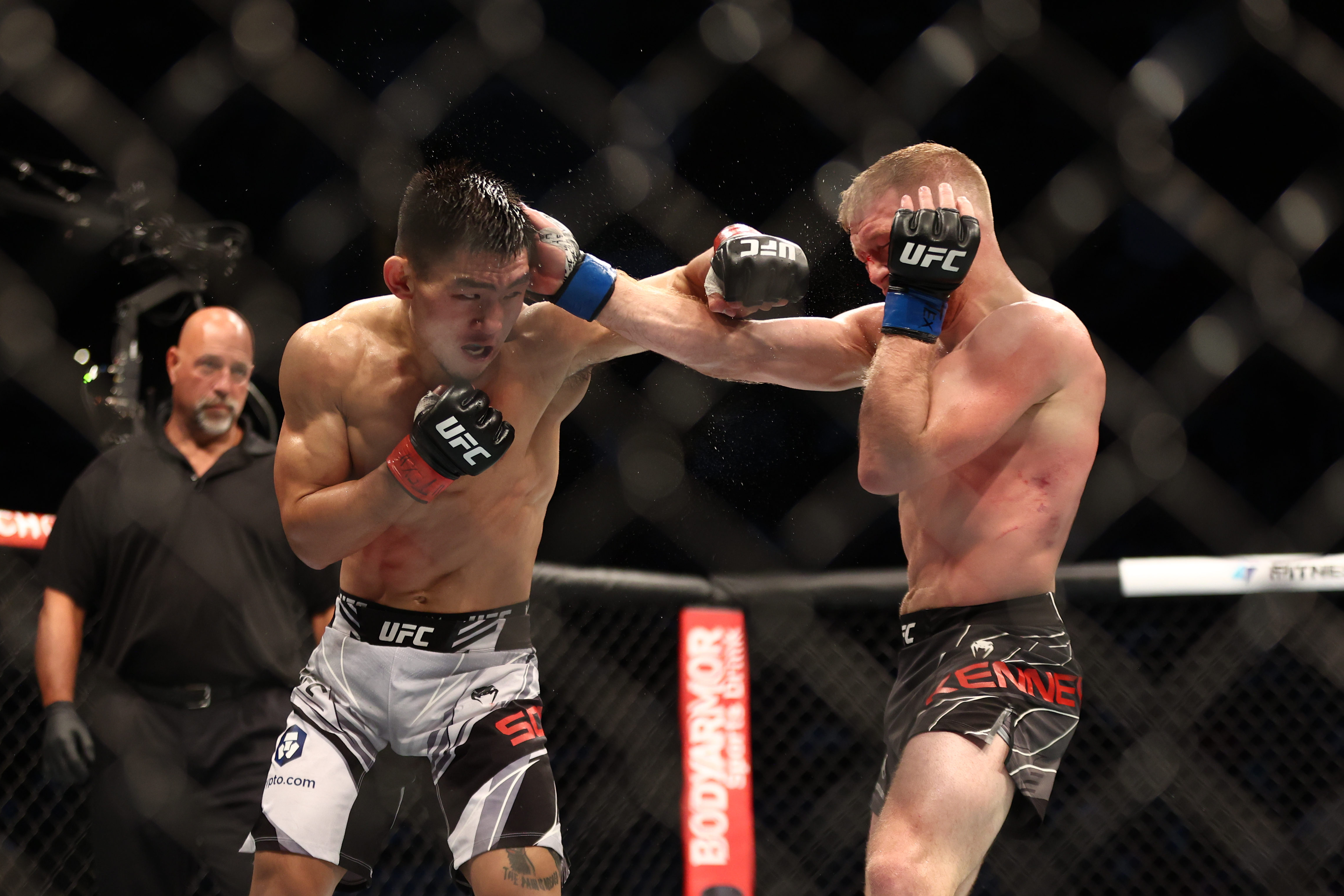MMA: UFC 265-Yadong vs Kenney