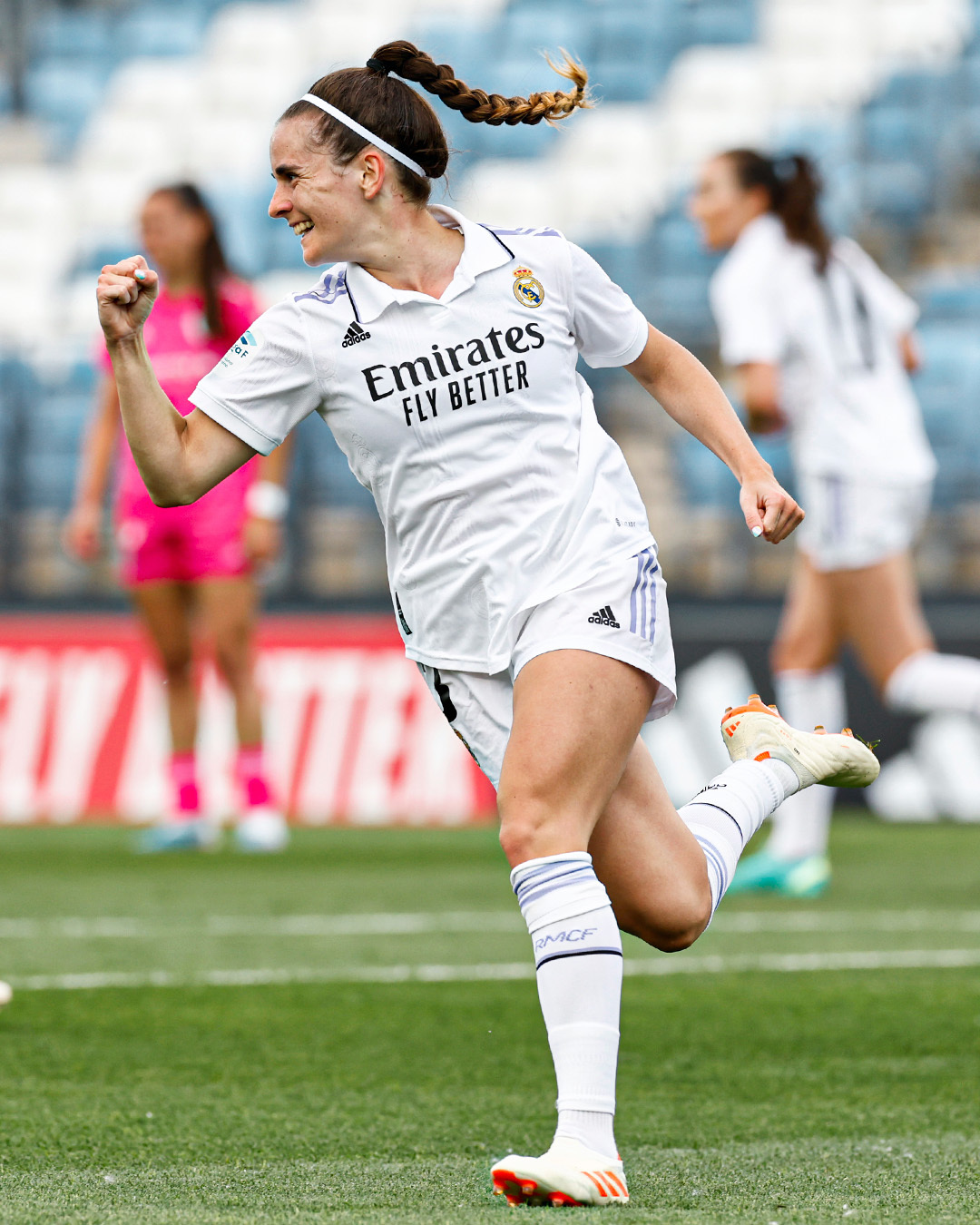Teresa Abelleira celebrates her goal for Real Madrid against Madrid CFF