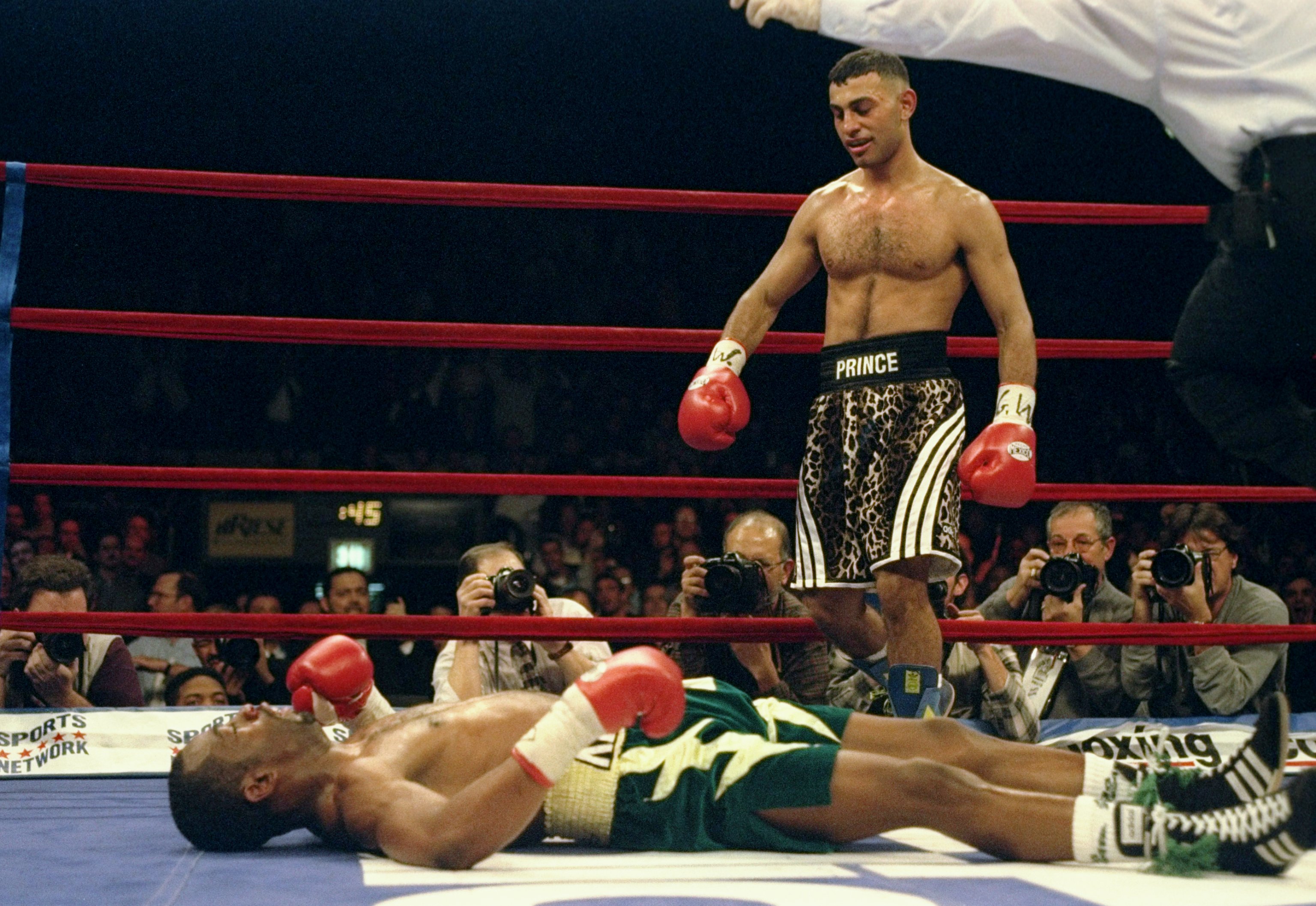 Prince Naseem Hamed and Kevin Kelley had a four-round war in 1997