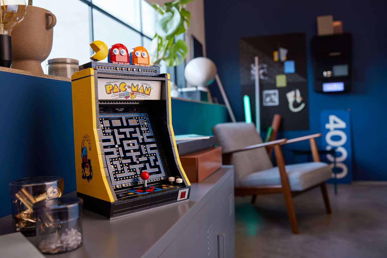 A stock photo of the assembled Lego Pac-Man Arcade cabinet