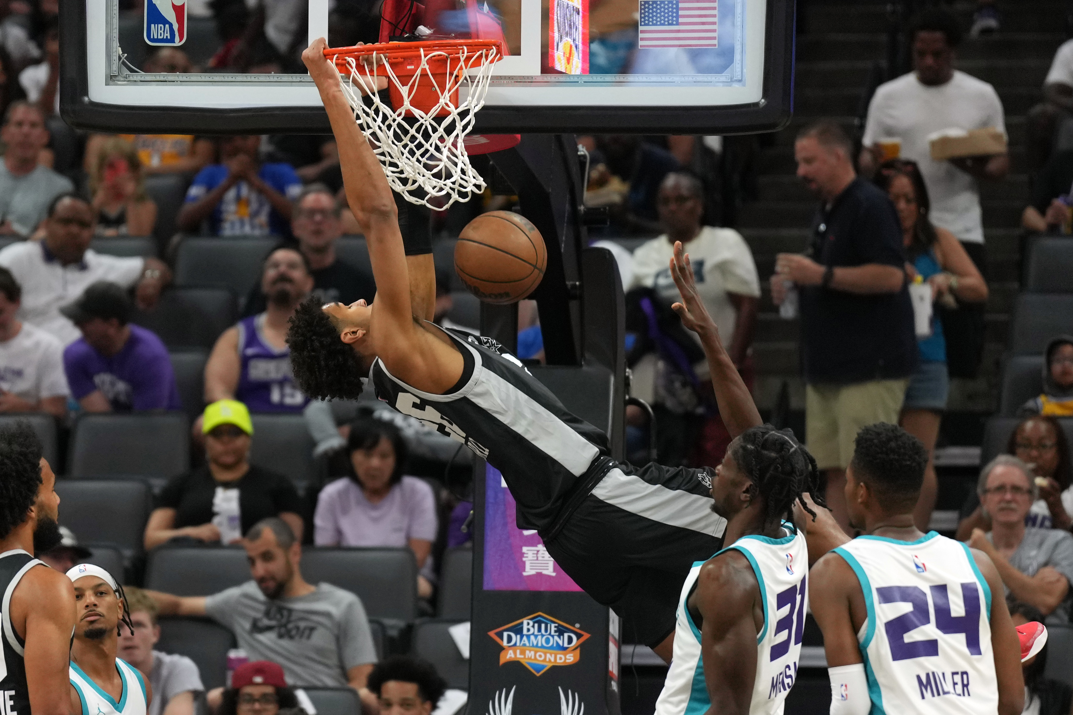 NBA: Kings Summer Classic-Charlotte Hornets at San Antonio Spurs