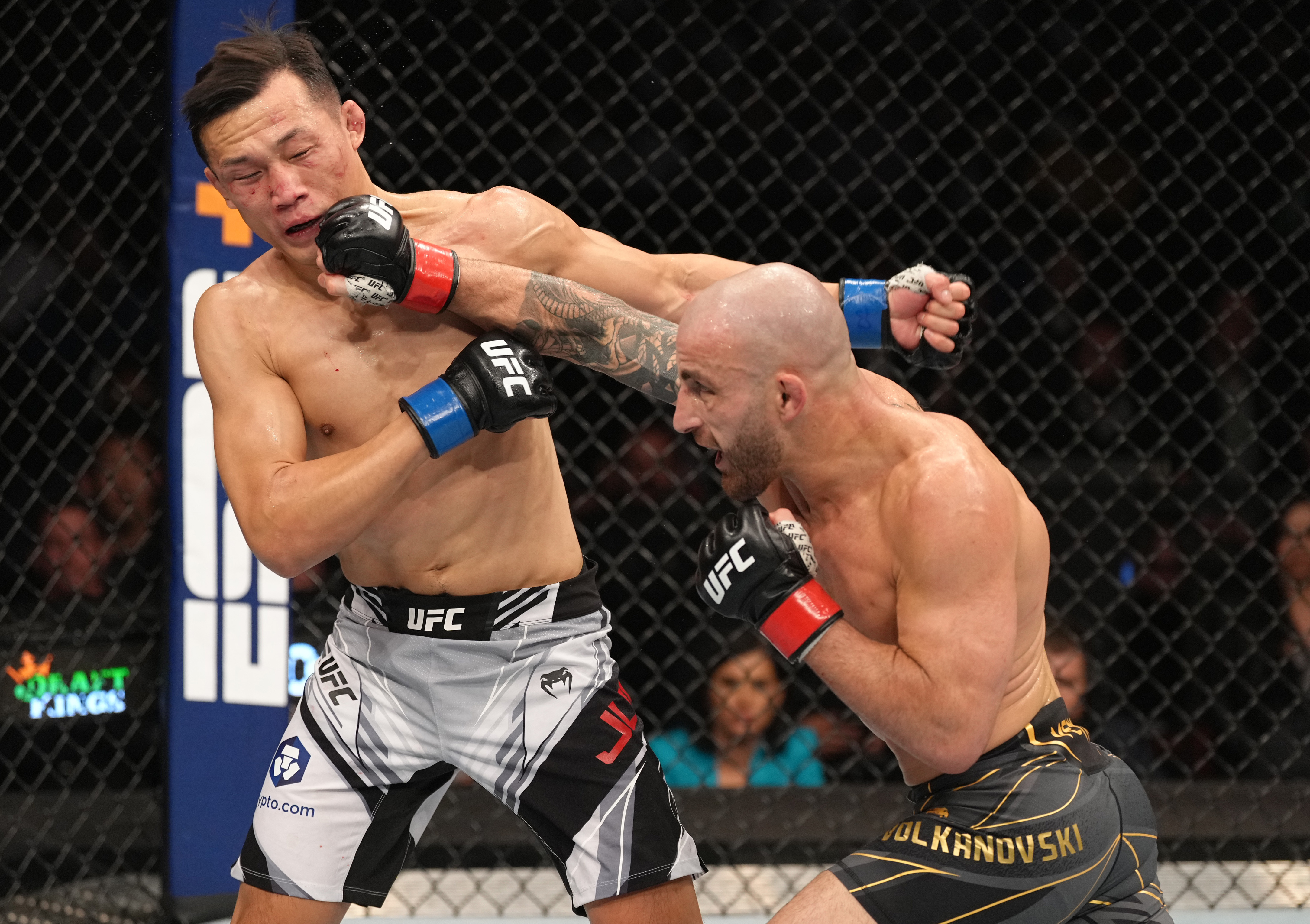 UFC 273: Volkanovski v The Korean Zombie