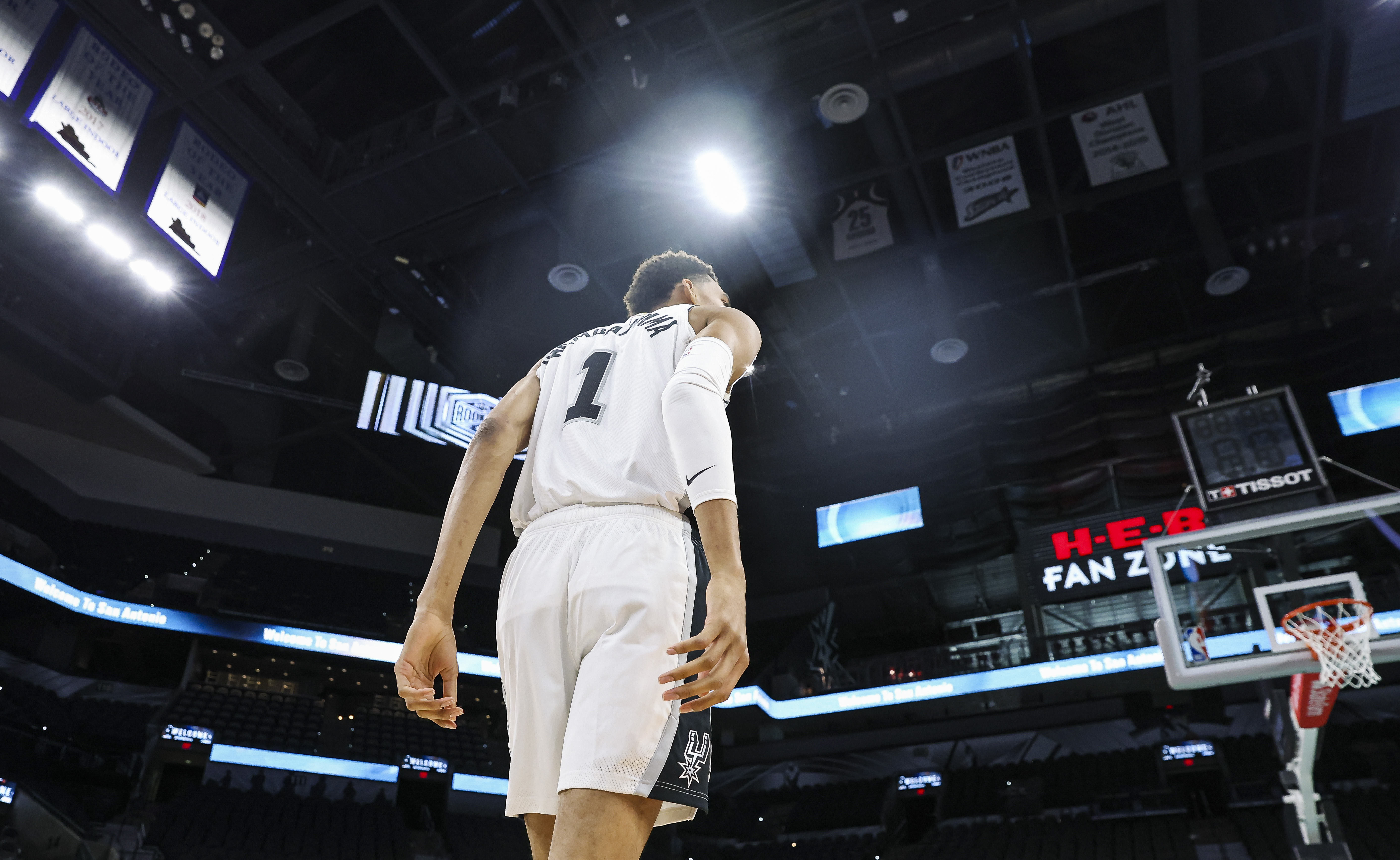 NBA: San Antonio Spurs-Press Conference