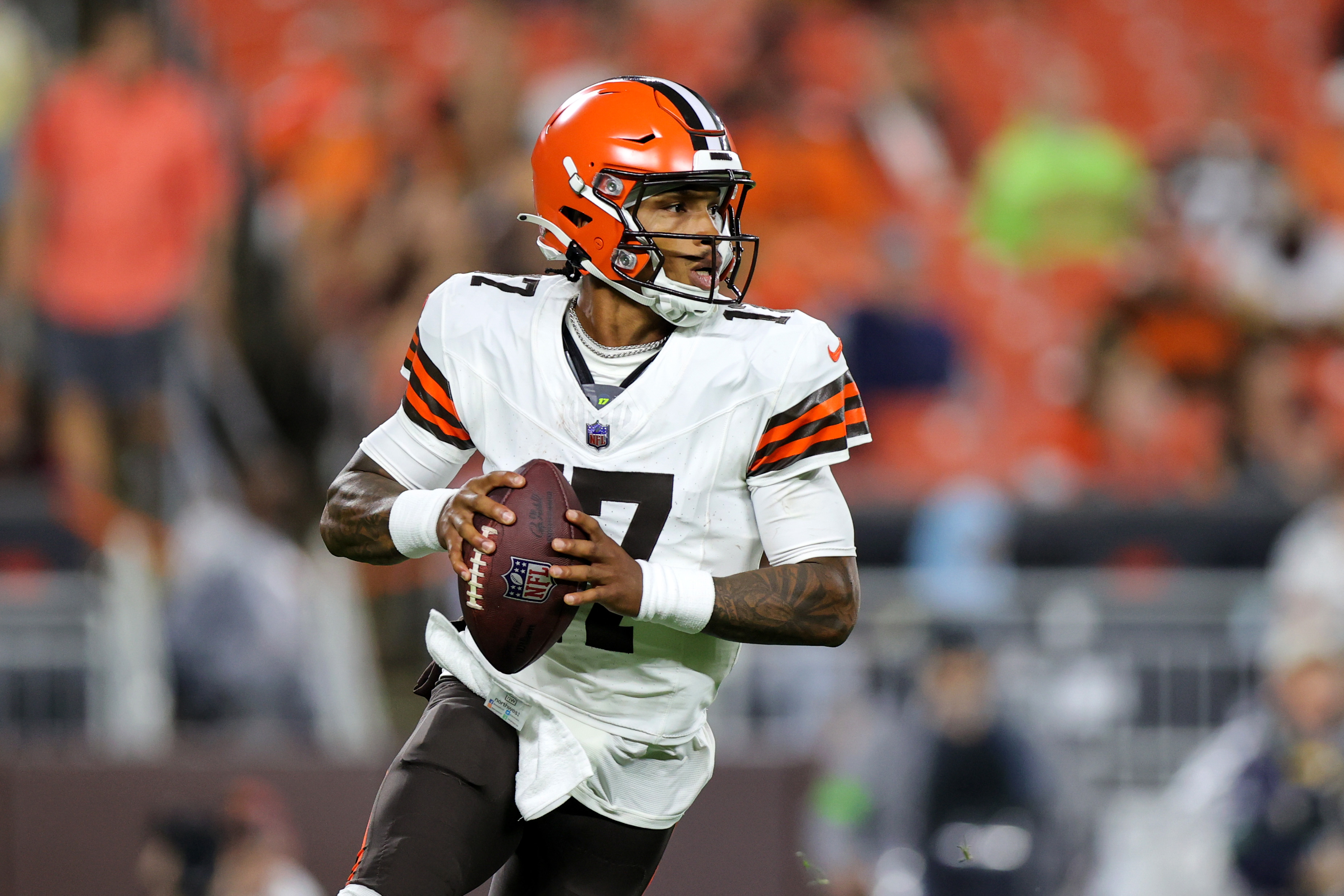 CLEVELAND, OH - AUGUST 11: Cleveland Browns quarterback Dorian Thompson-Robinson (17) looks to pass during the third quarter of the National Football League preseason game between the Washington Commanders and Cleveland Browns on August 11, 2023, at Cleveland Browns Stadium in Cleveland, OH.