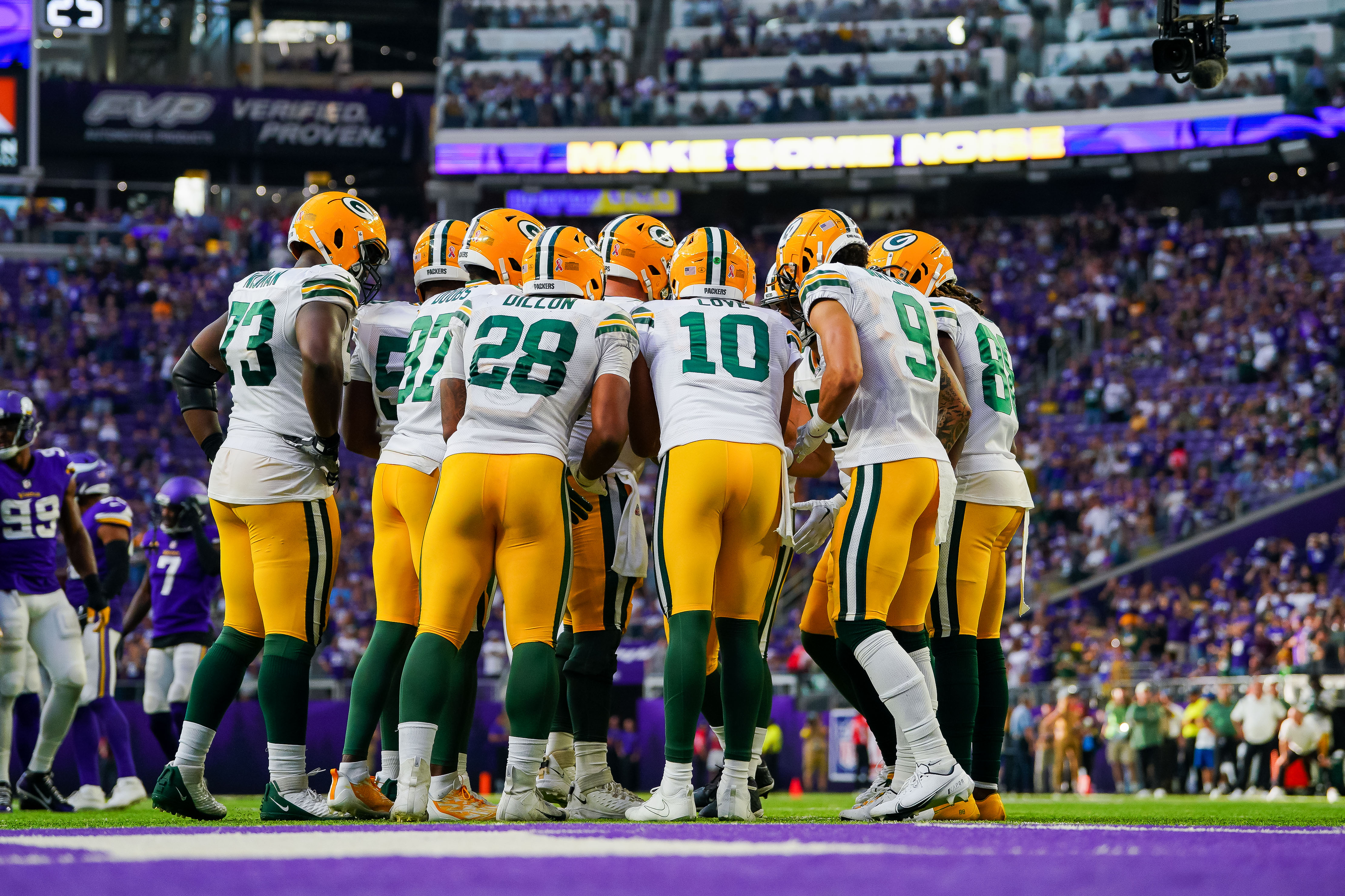 NFL: Green Bay Packers at Minnesota Vikings