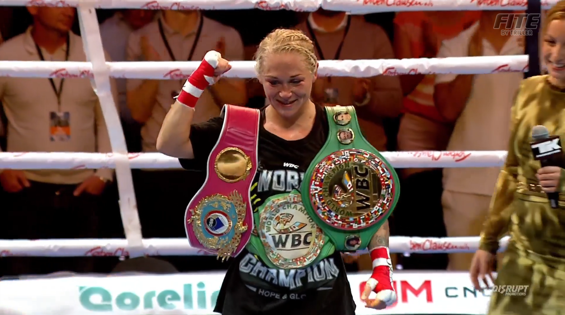 Dina Thorslund unified two bantamweight titles with a win over Yuliahn Luna