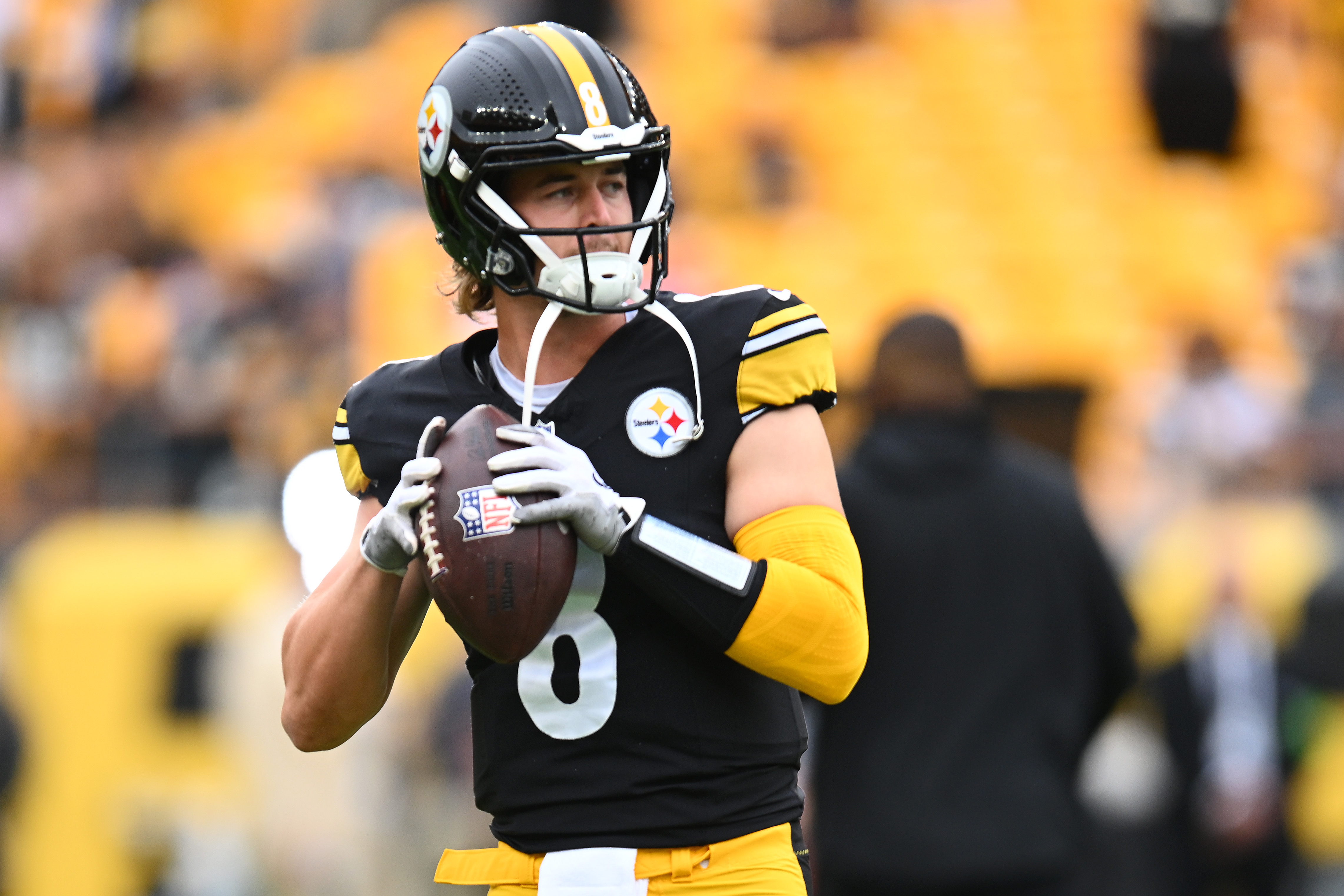 Kenny Pickett #8 of the Pittsburgh Steelers warms up prior to a game against the San Francisco 49ers at Acrisure Stadium on September 10, 2023 in Pittsburgh, Pennsylvania.