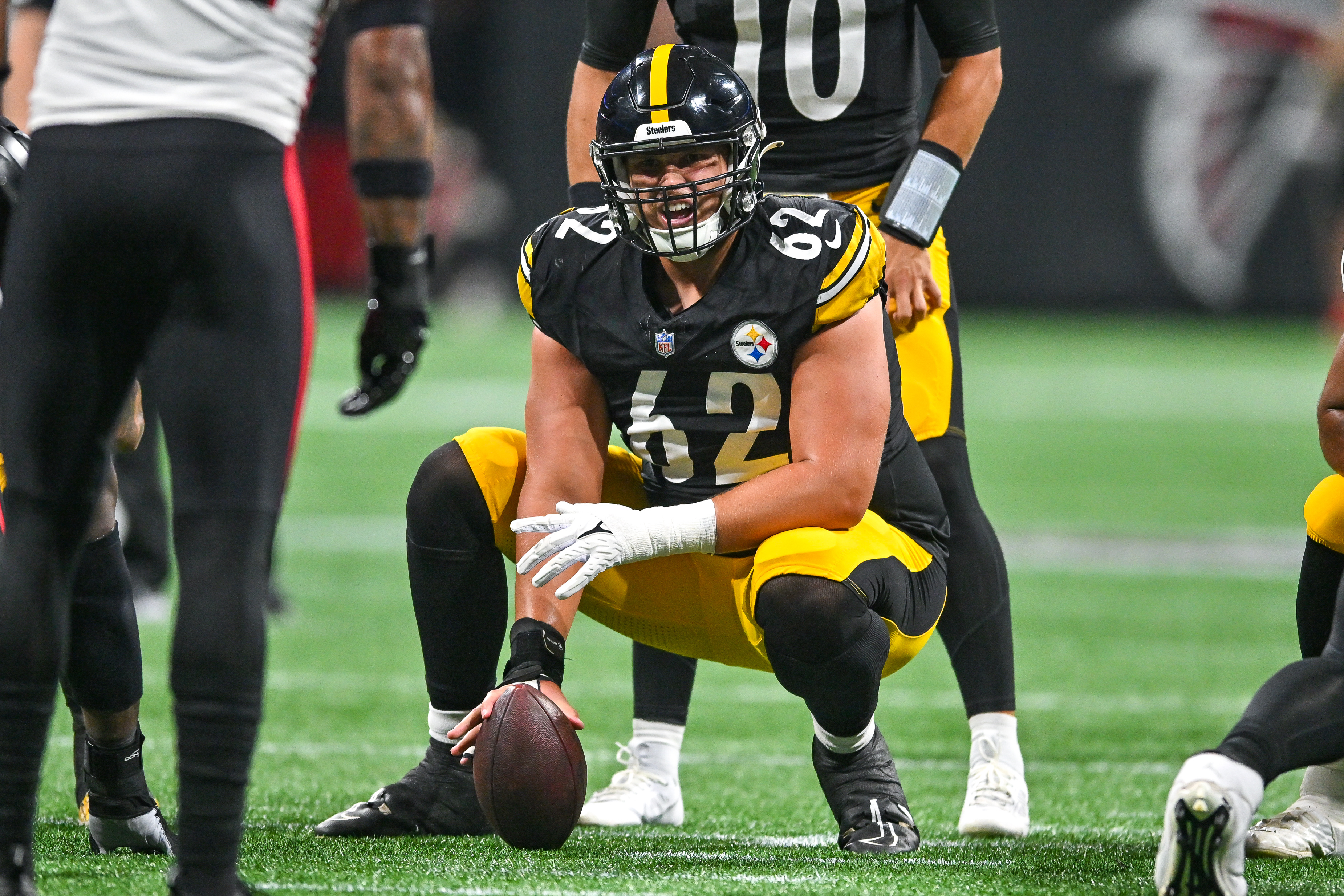 Pittsburgh center Ryan McCollum (62) during the NFL game between the Pittsburgh Steelers and the Atlanta Falcons on August 24th, 2023 at Mercedes-Benz Stadium in Atlanta, GA.