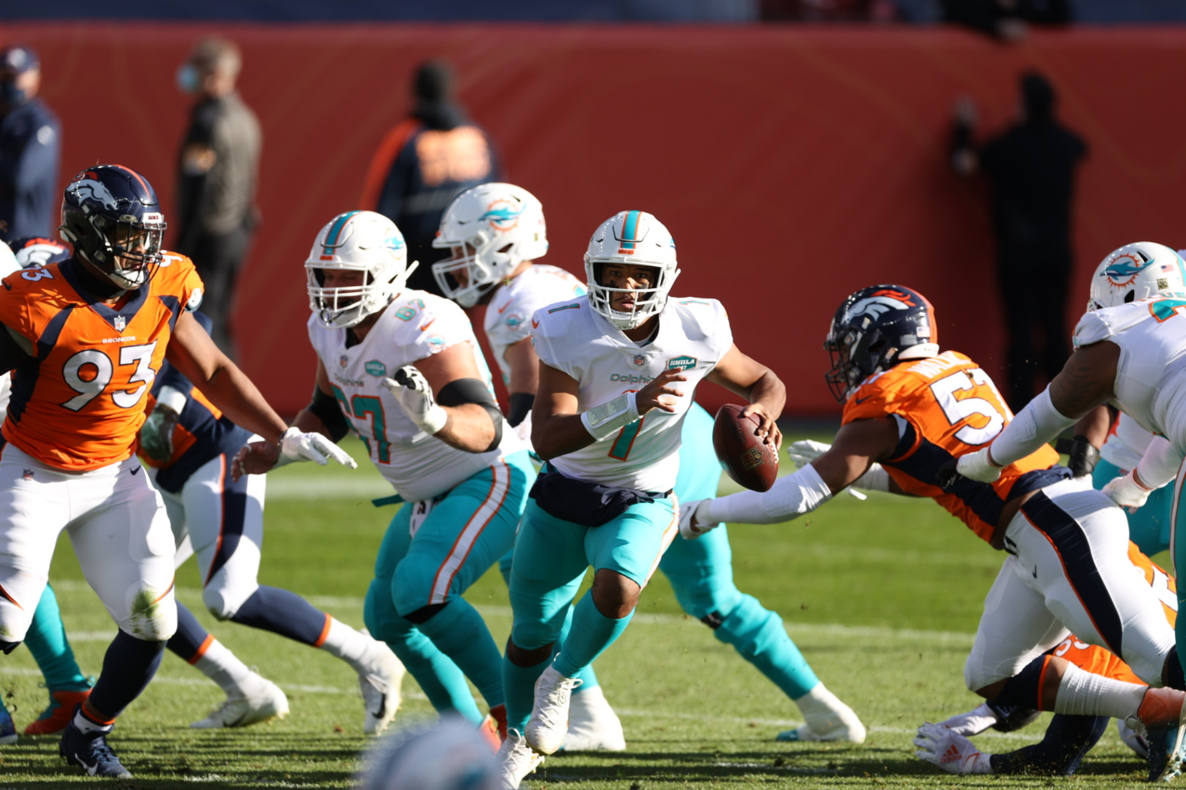 Denver Broncos vs Miami Dolphins