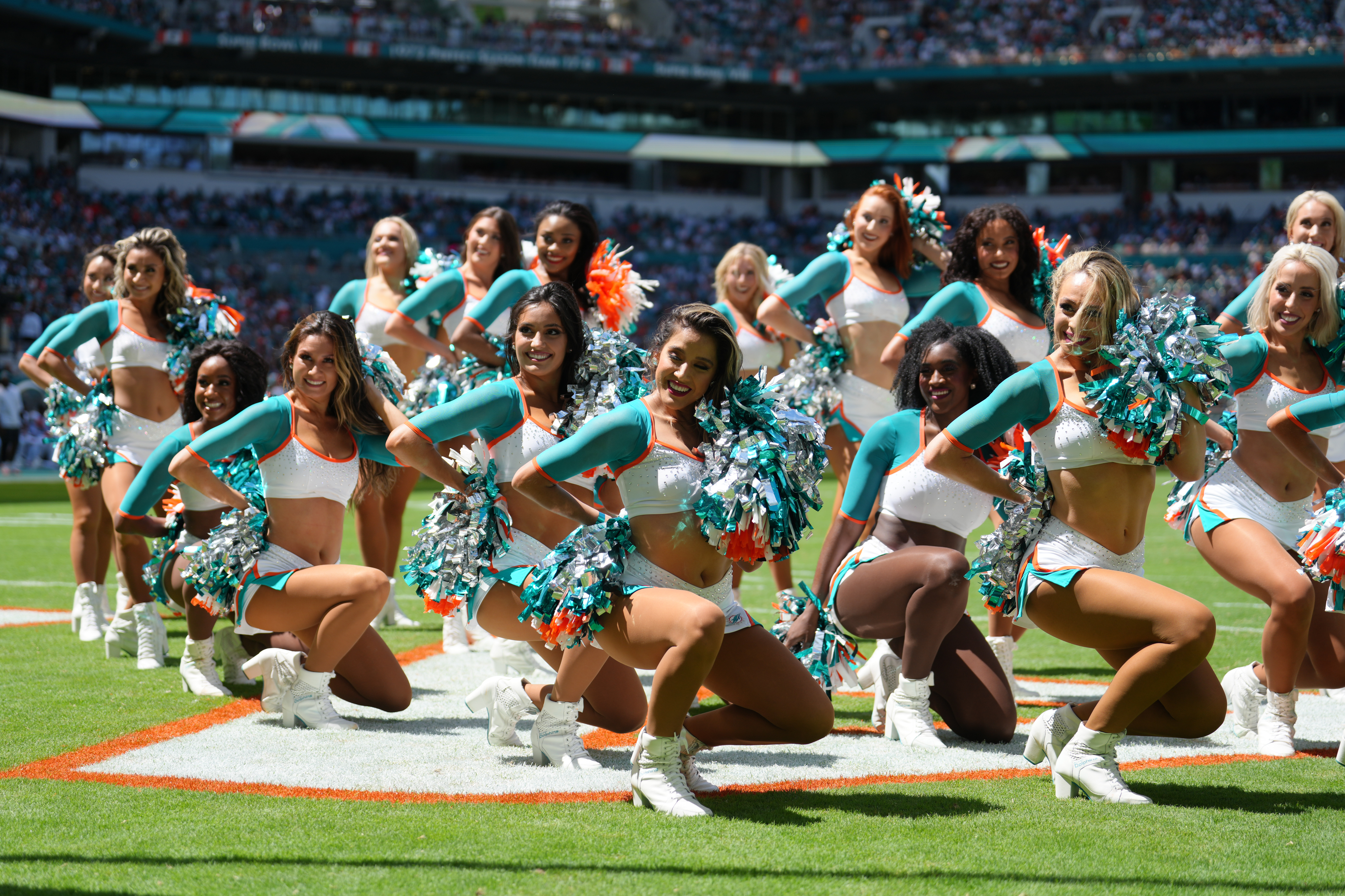 NFL: SEP 24 Broncos at Dolphins