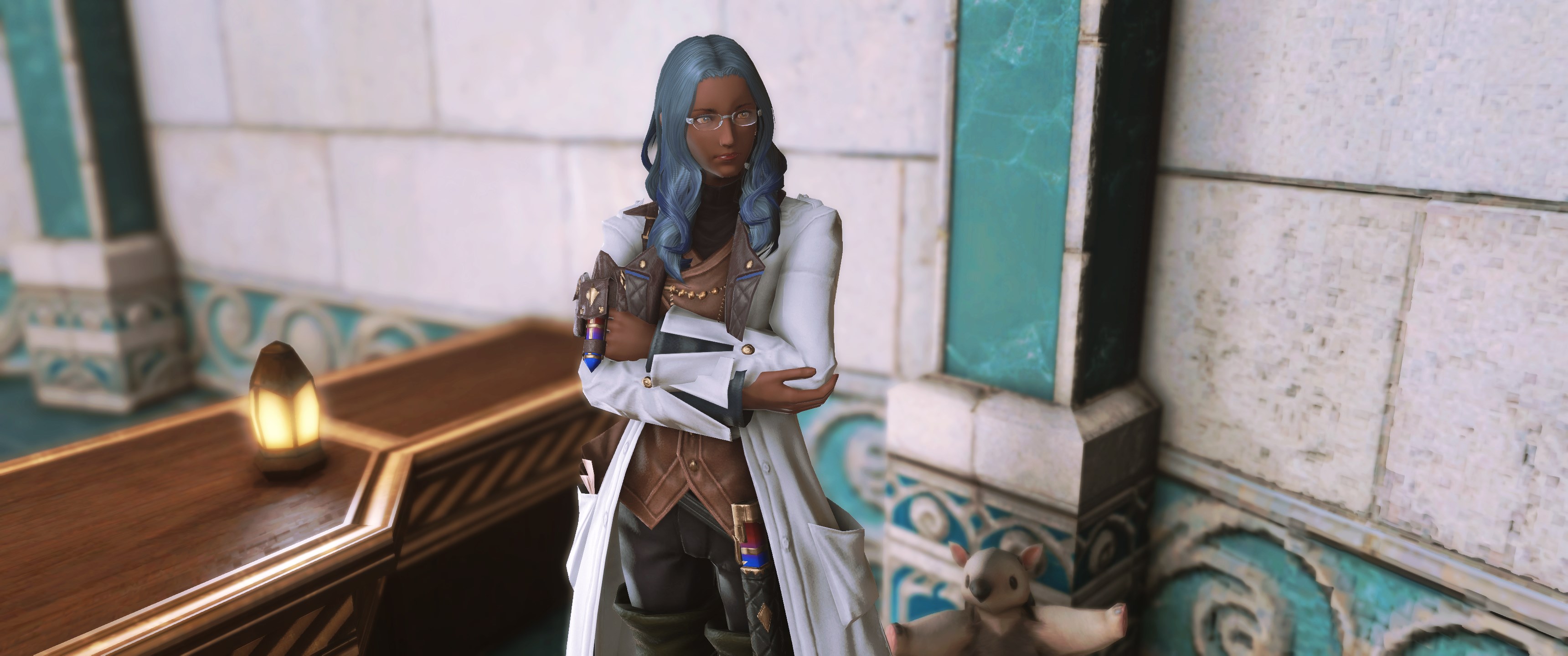 Margrat, a Sharlayan woman, stands with her arms crossed in Final Fantasy 14