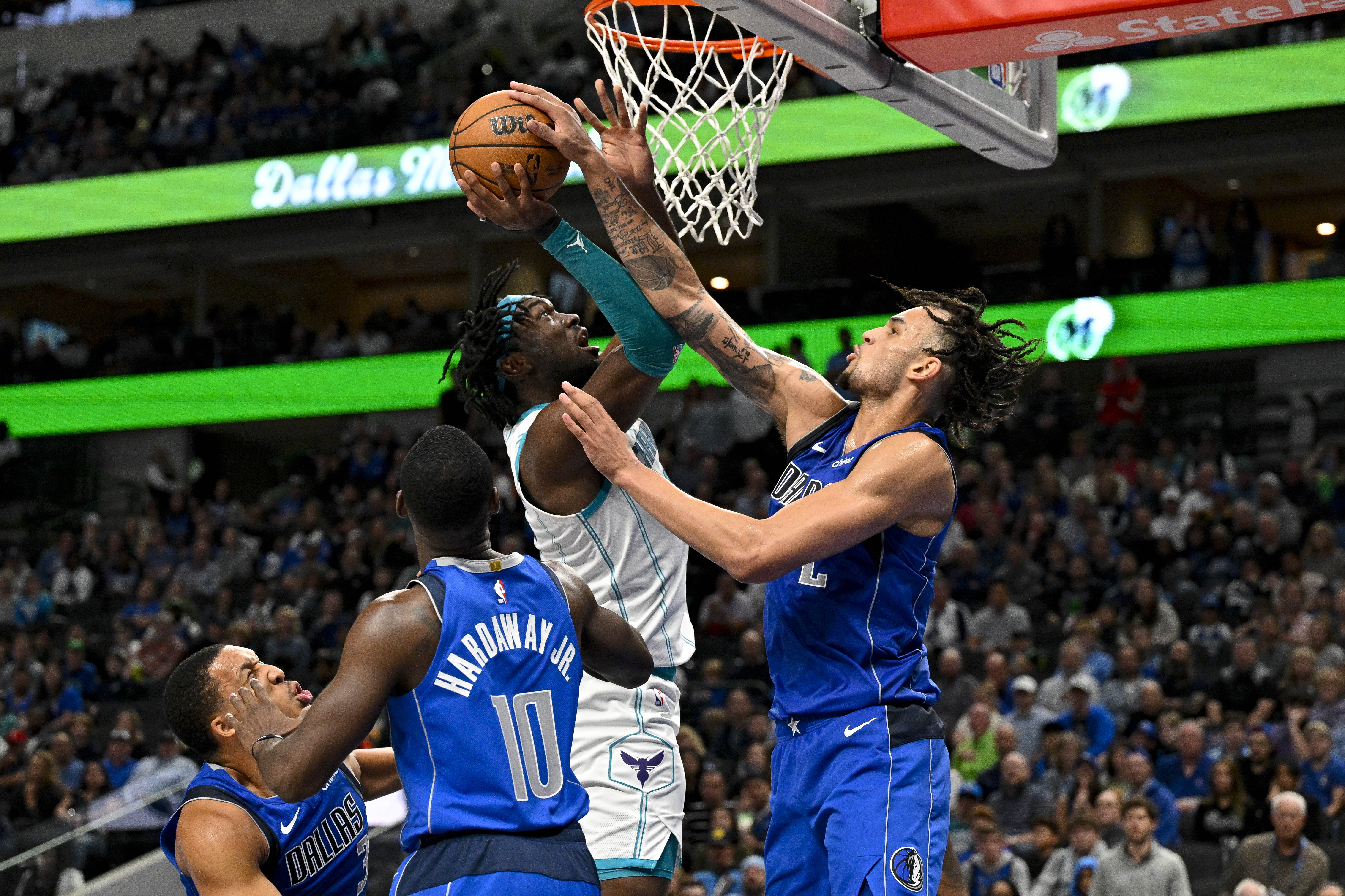 NBA: Charlotte Hornets at Dallas Mavericks