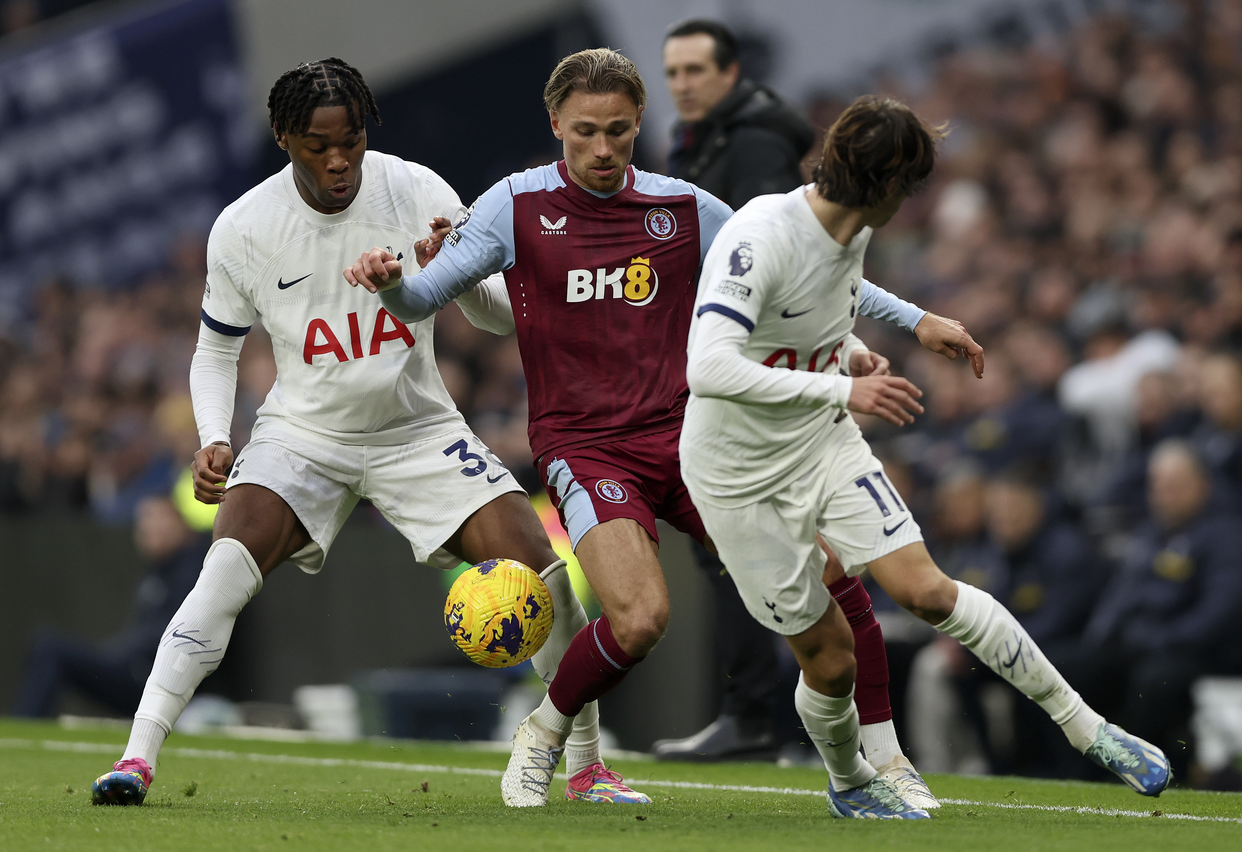 Tottenham Hotspur v Aston Villa - Premier League