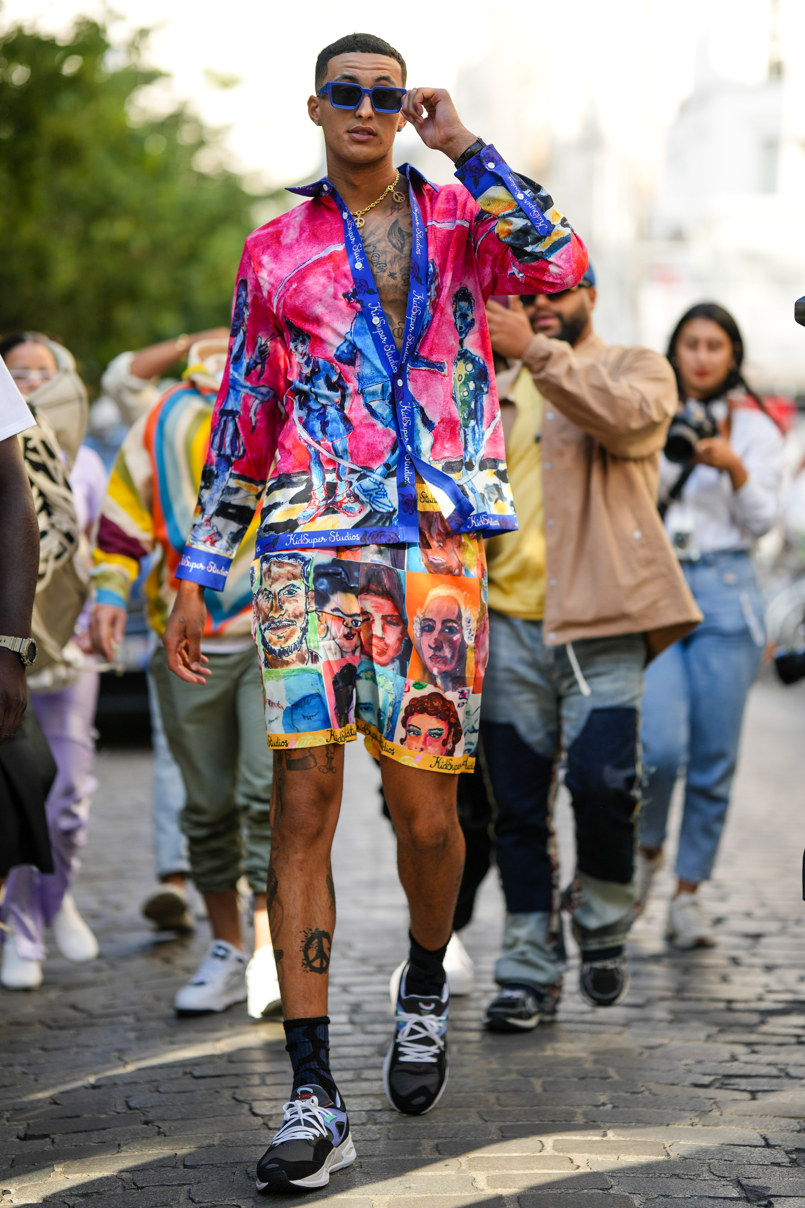 Street Style - Paris Fashion Week - Menswear Spring/Summer 2023 : Day Four