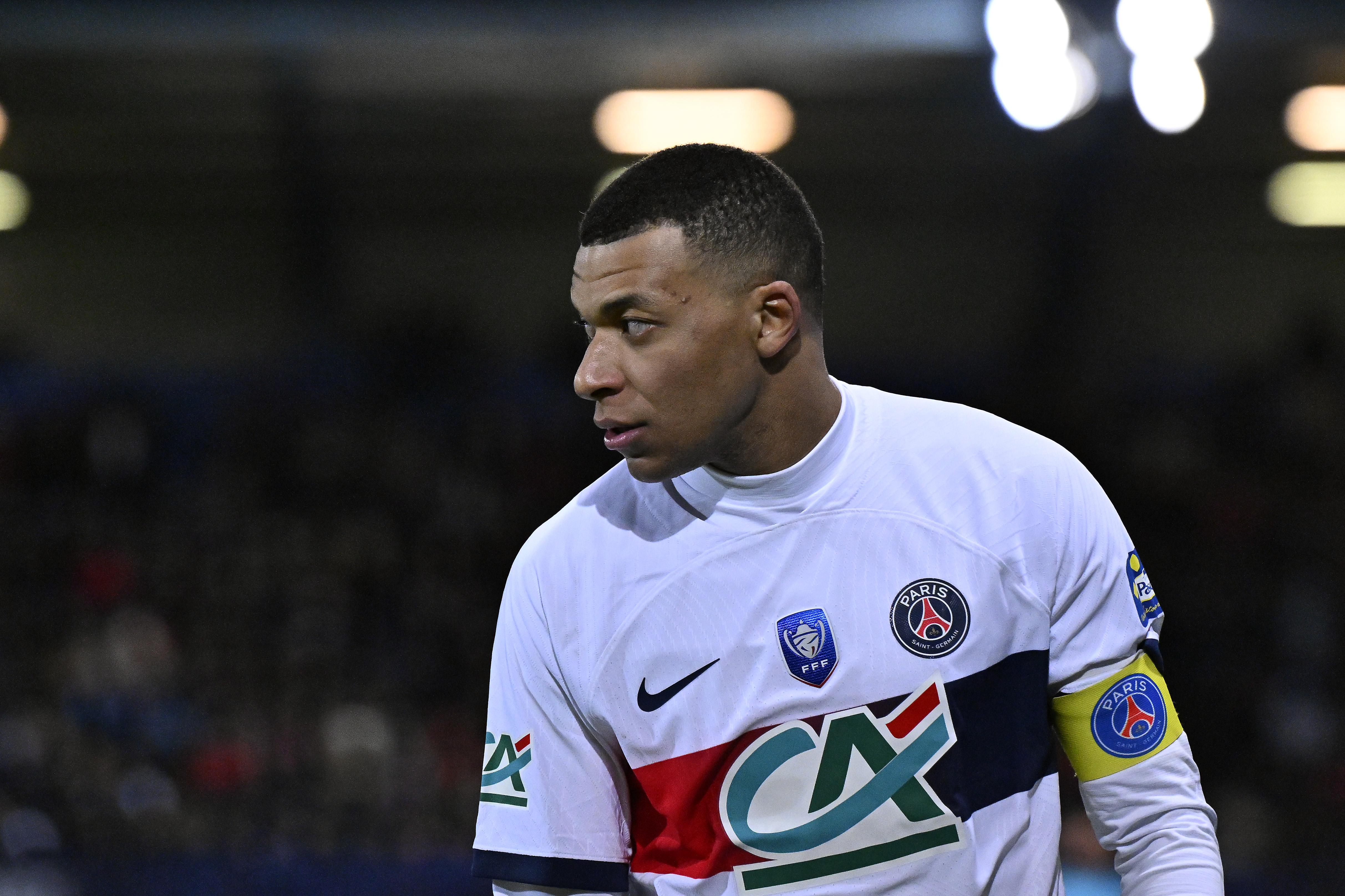 Union Sportive Reveloise v Paris Saint-Germain - French Cup