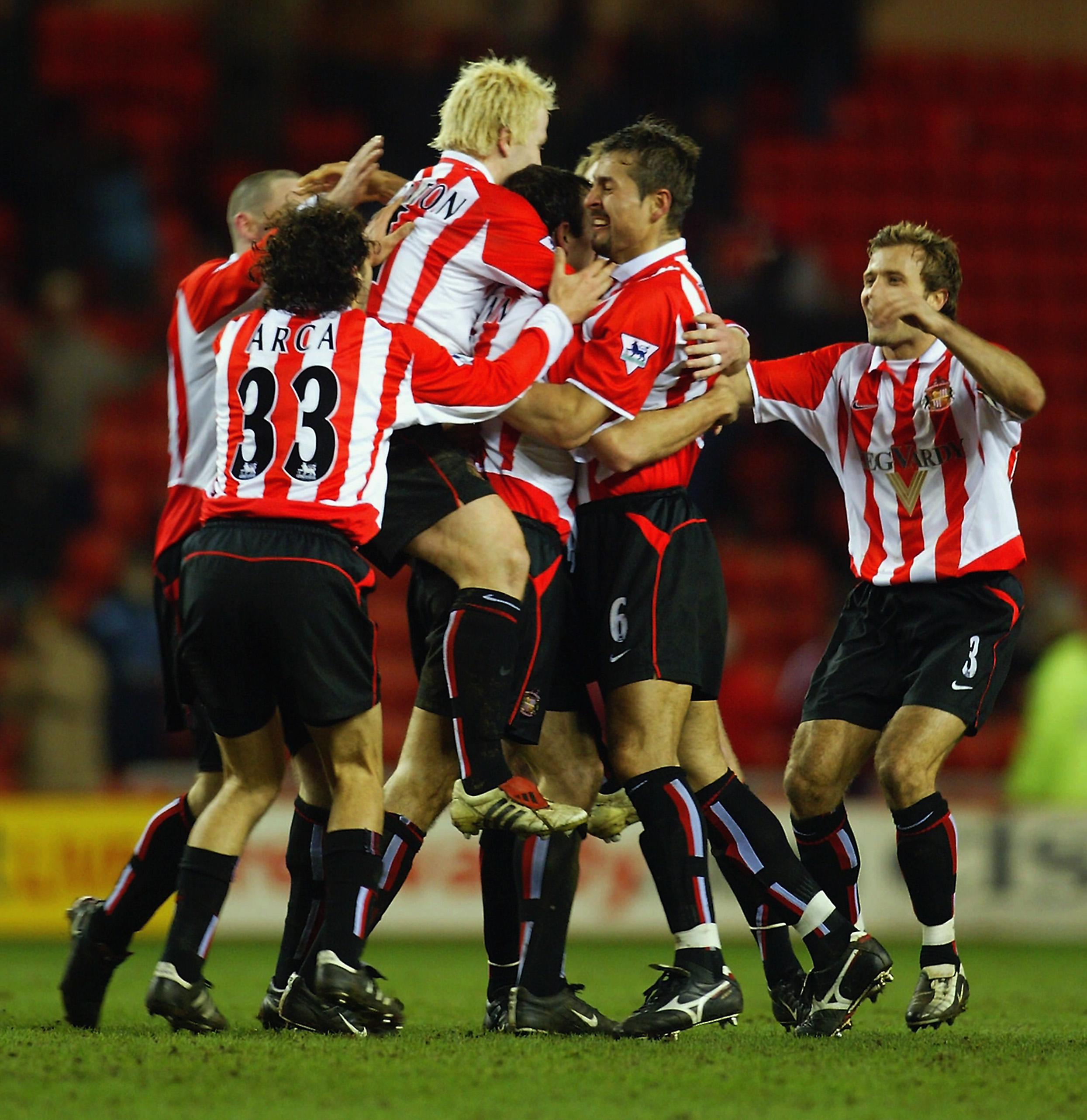 Gavin McCann of Sunderland celebrates scoring a stunning goal with his team-mates