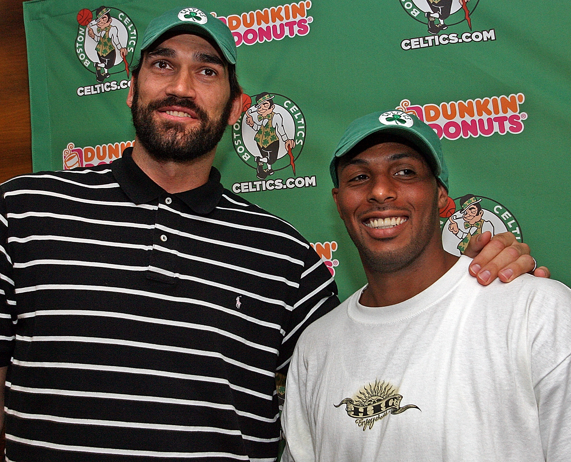 (080907 Boston, MA) Boston Celtics sign Scot Pollard (left) formally of the Cleveland Cavaliers and Eddie House formally of the New Jersey Nets. Thursday, August 09, 2007. Staff photo by Matt Stone