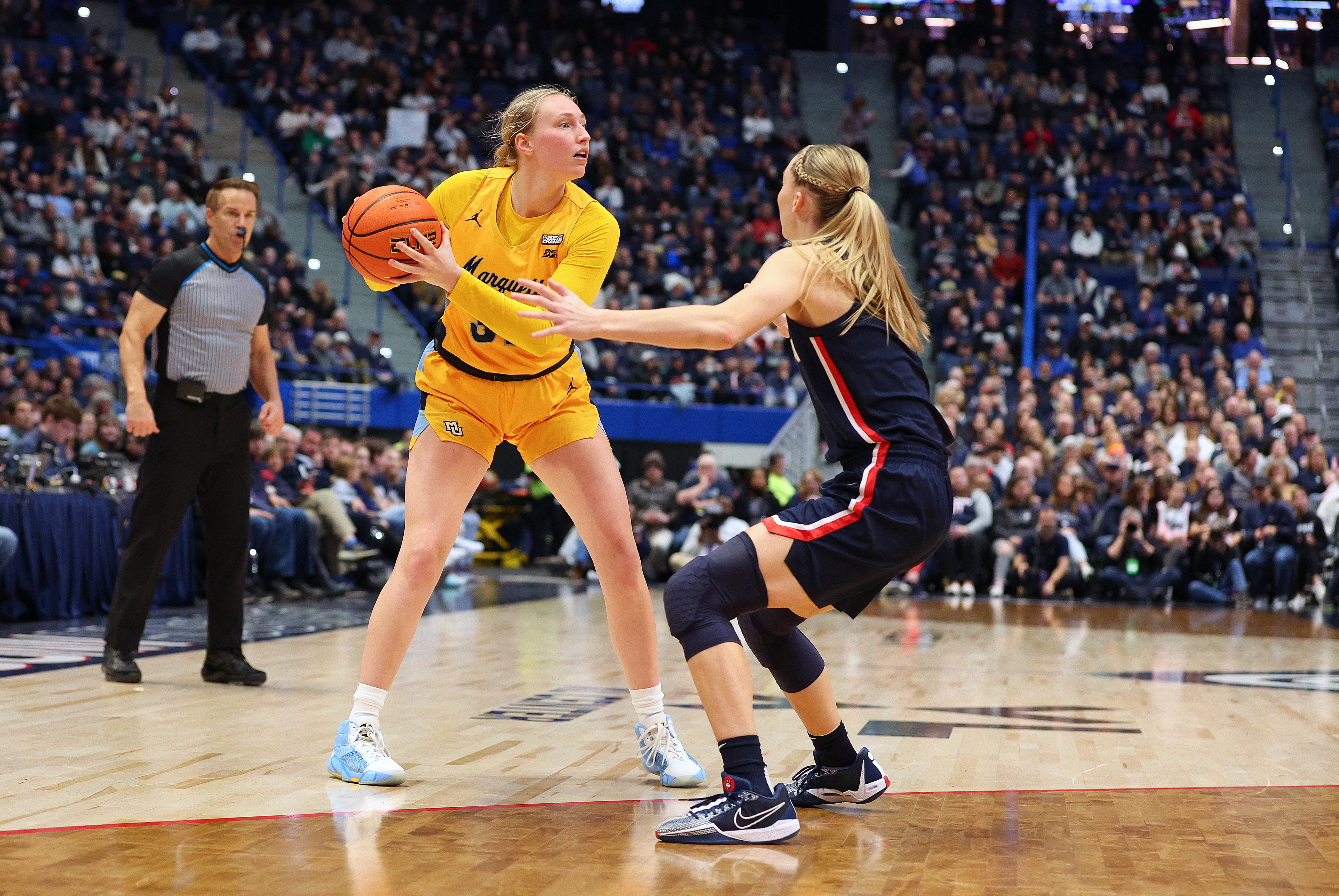 COLLEGE BASKETBALL: DEC 31 Women’s - Marquette at UConn